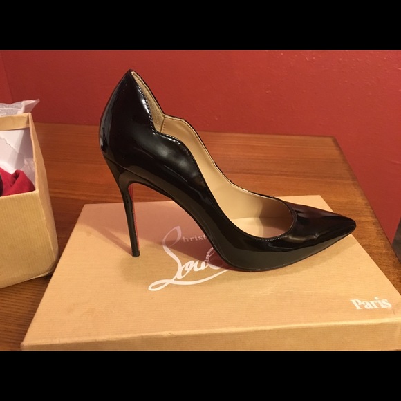 Christian Louboutin Shoes - CHRISTIAN LOUBOUTIN Hot Chick 130 Pumps